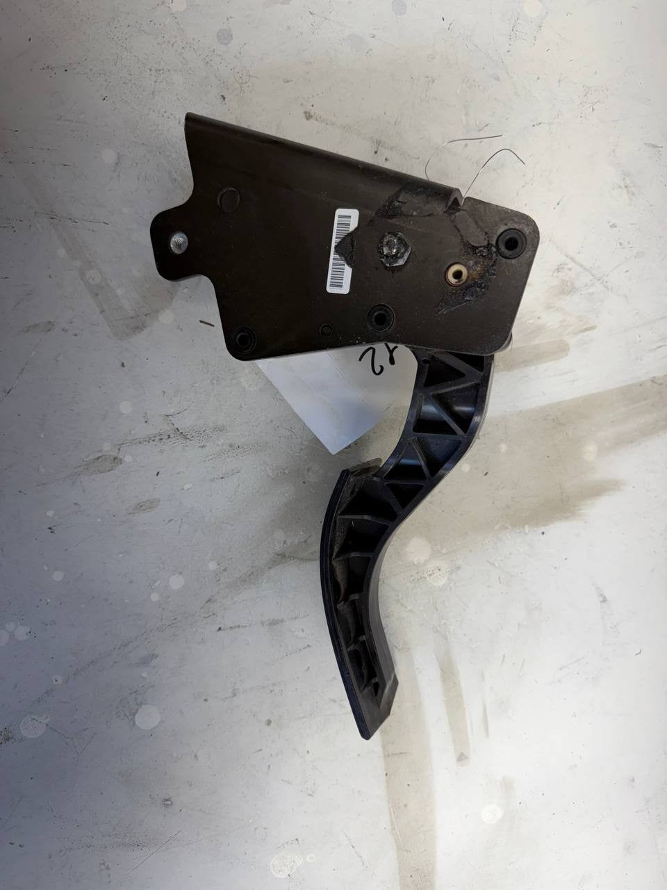 International Accelerator Gas Pedal Assembly 5020074 OEM Used