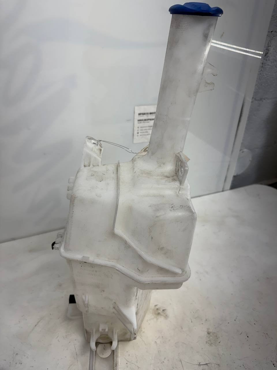 Kia Sedona 2016 Windshield Washer Fluid Reservoir Tank 98610A9000 OEM Used