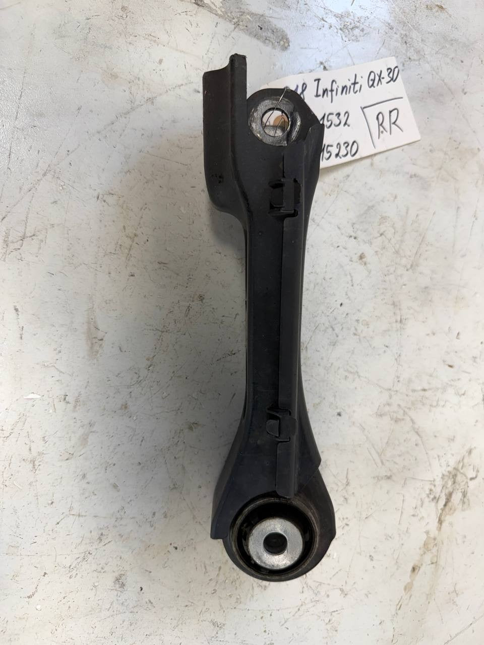 2018 Infinity qx-30 Rear Right Control Arm A2463520788 OEM Used