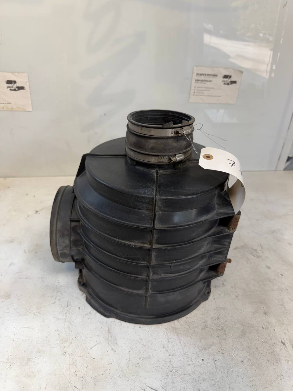 Isuzu NPR Air Filter Housing Air Cleaner Case 898050415 OEM Used