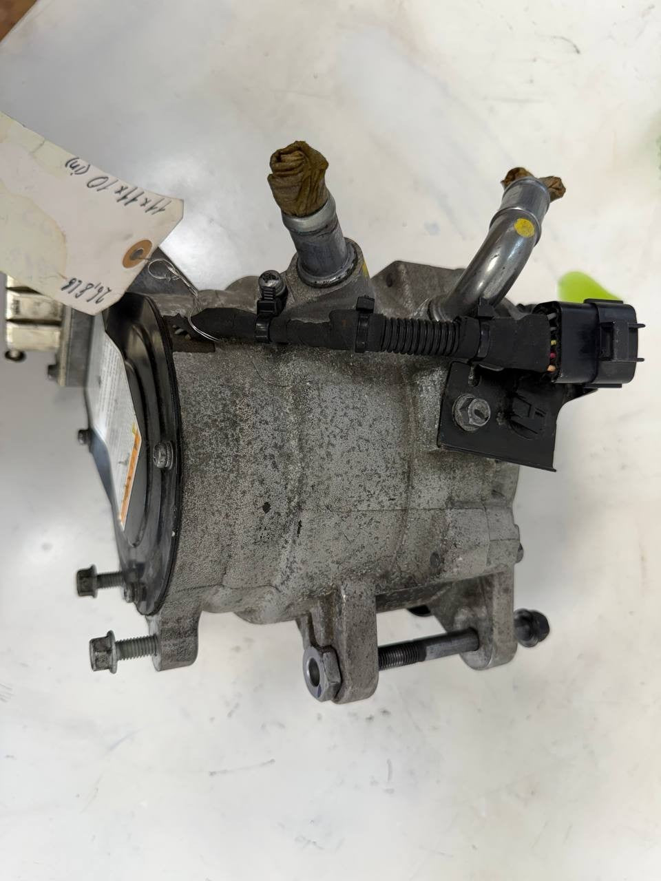 2017 Hyundai Sonata Serpentine Belt Tensioner 25281-2E650 OEM Used