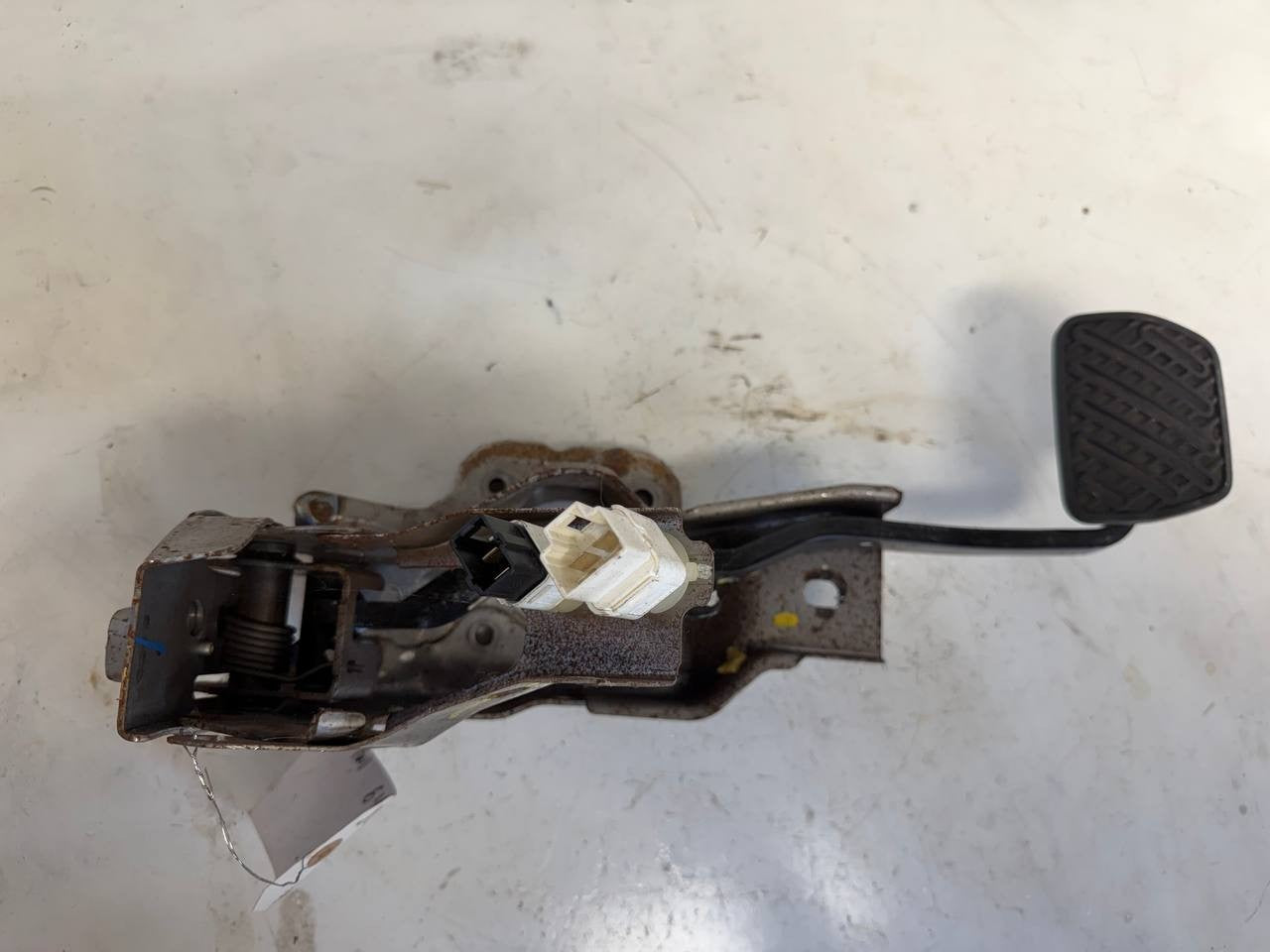 2017 Nissan Murano Brake Pedal Assembly OEM Used