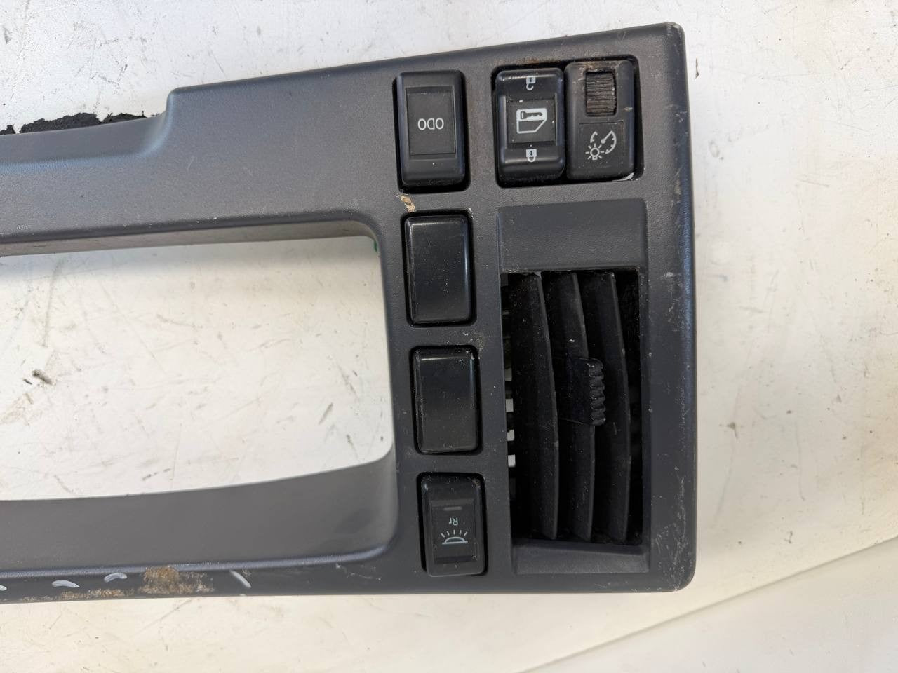 Isuzu NPR Dashboard Dash Panel Instrument Panel OEM Used