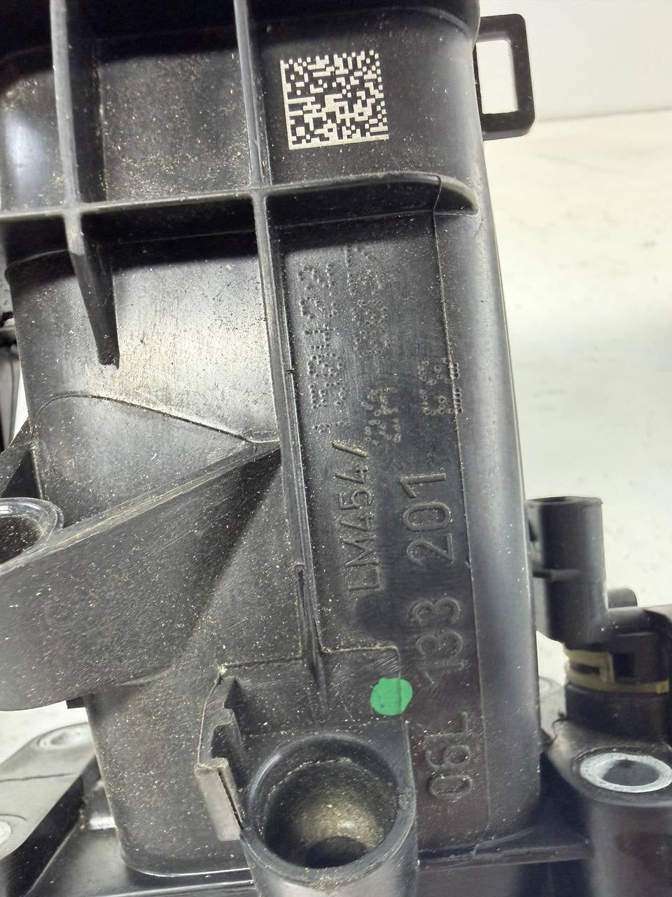 2022 Volkswagen Atlas Intake Manifold 06L133201 OEM Used