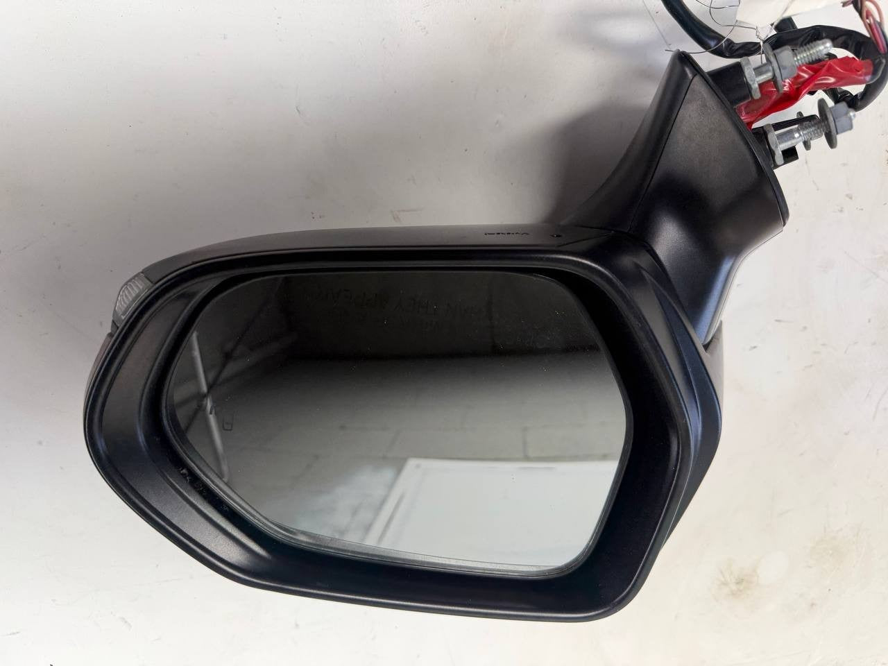 2019 Toyota Camry RH Side View Door Mirror OEM Used