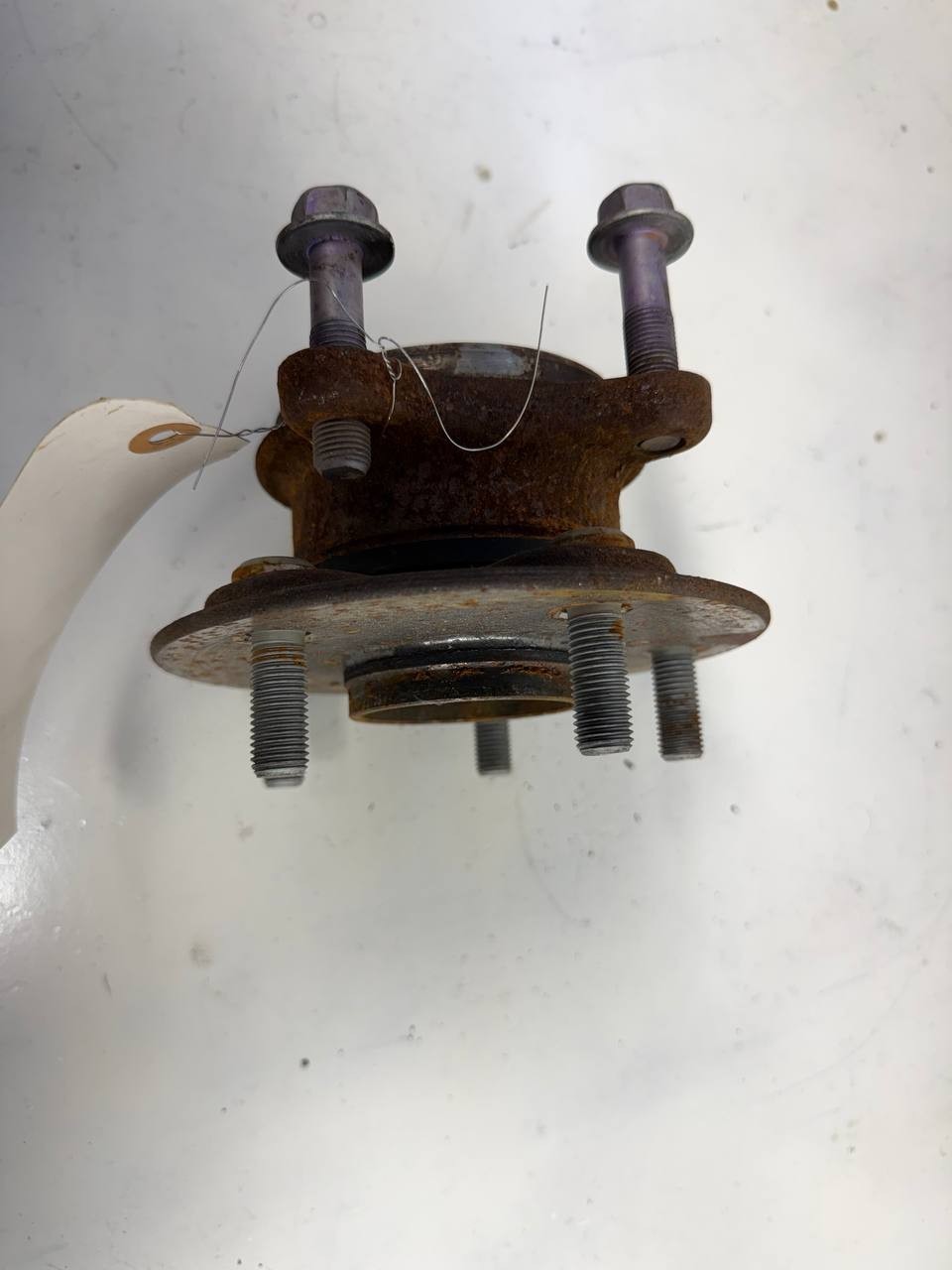 Toyota Camry 2023 Rear Wheel Hub Bearing Assembly w/o ABS Sensor OEM Used