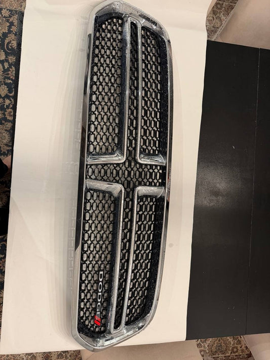 Dodge Durango 2013-2018 Front Grille Grill Assembly OEM Used