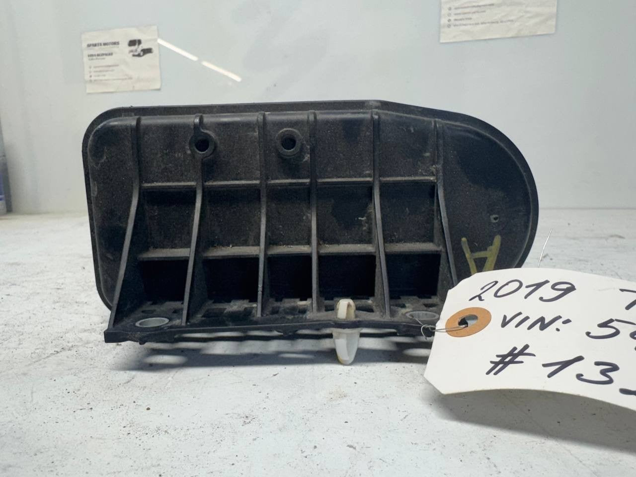 2019 Toyota Camry EVAP Charcoal Canister Vapor Canister 77740-06230 OEM Used