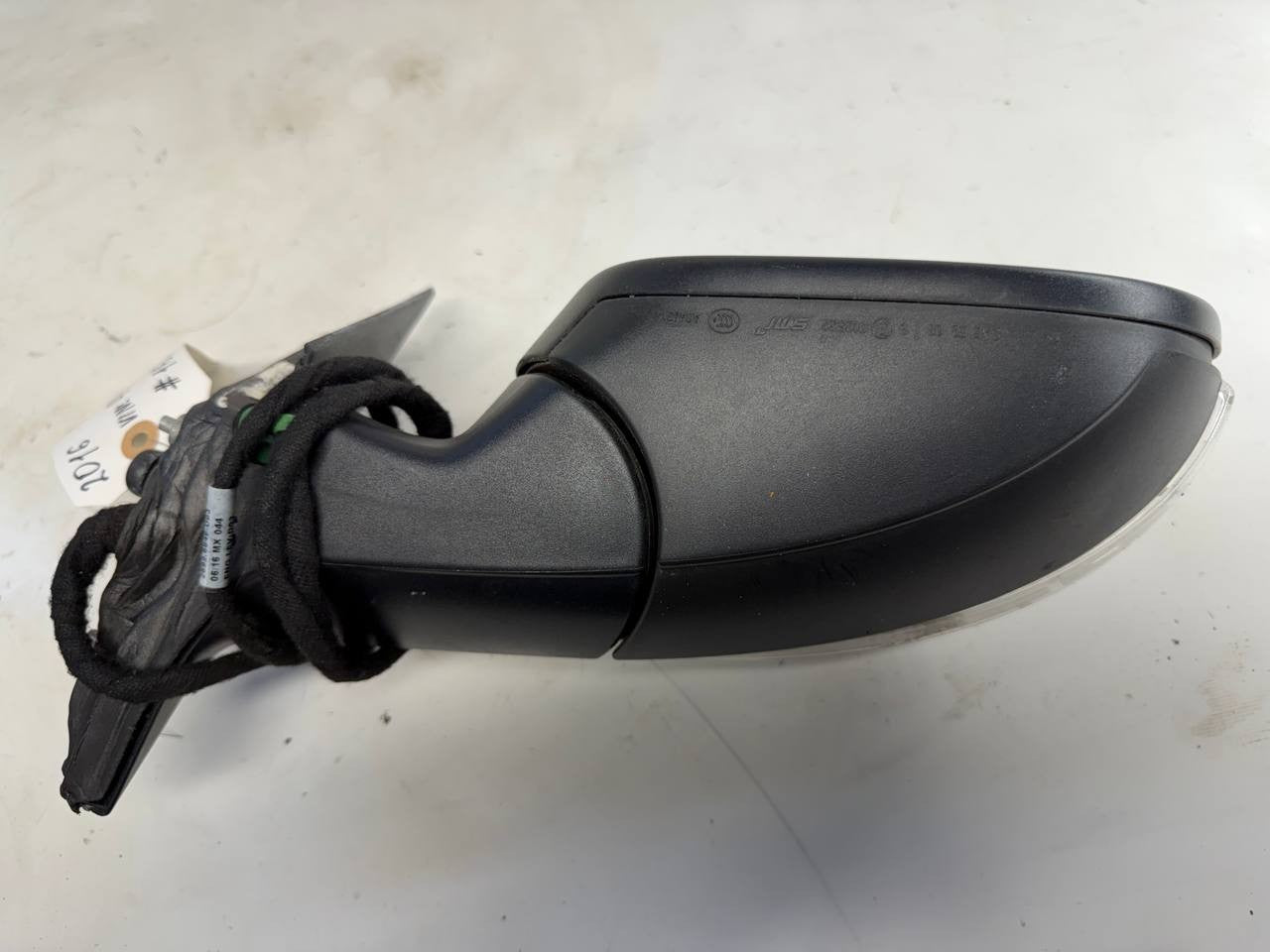 Volkswagen Passat 2016 Right Side Door Mirror RH Power Heated OEM Used