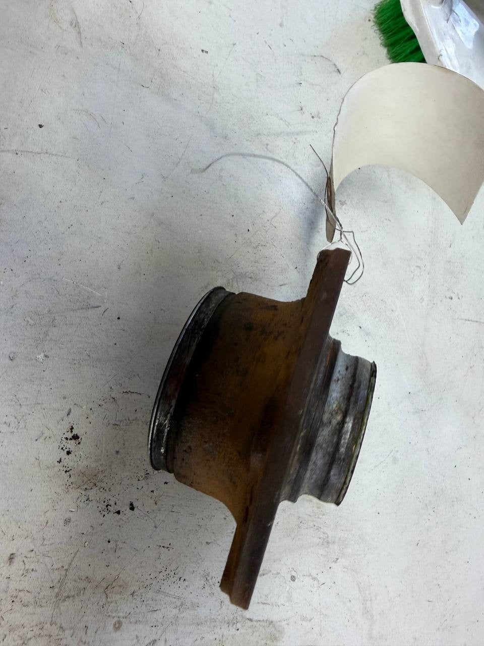 2016 Volkswagen Passat Rear Left Wheel Hub Bearing Assembly OEM Used