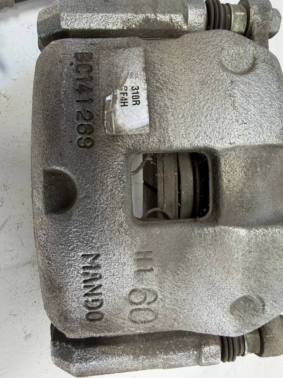 2020 Hyundai Tucson Front Right Brake Caliper OEM Used