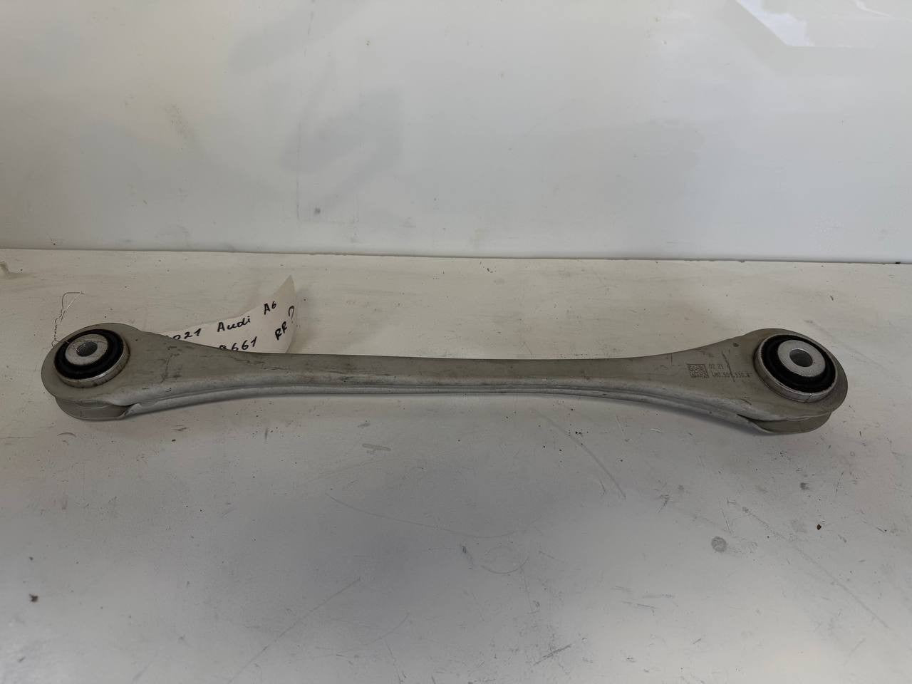 2021 - 2023 Audi A6 Rear Right Control Arm 4M0501530Q OEM Used