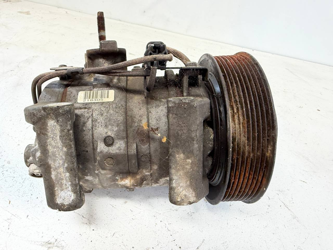 2015 Freightliner A/C Compressor 22-65770-000 OEM Used