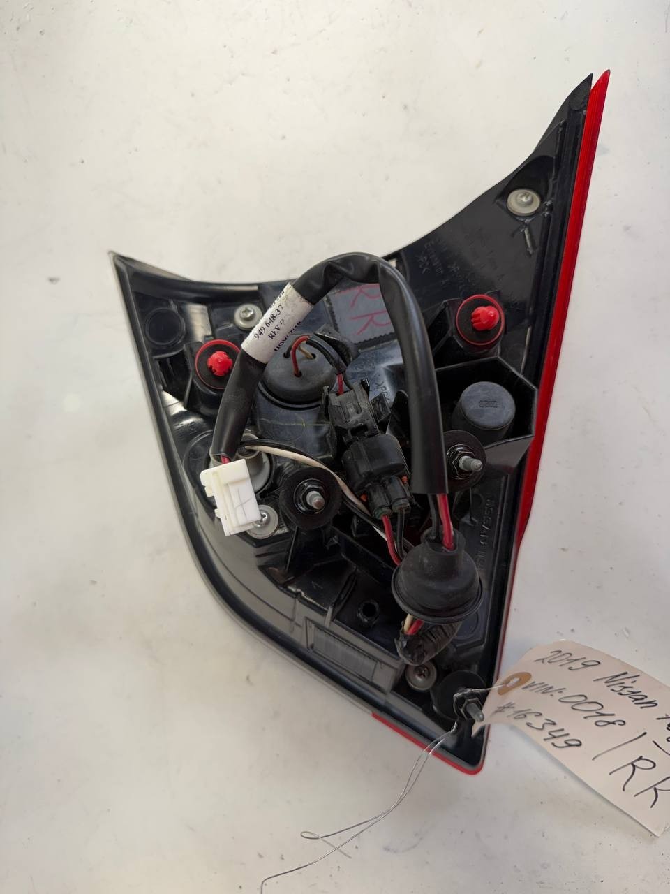 2019 Nissan Rogue Right Rear Tail Light Lamp RDM924-54 OEM Used