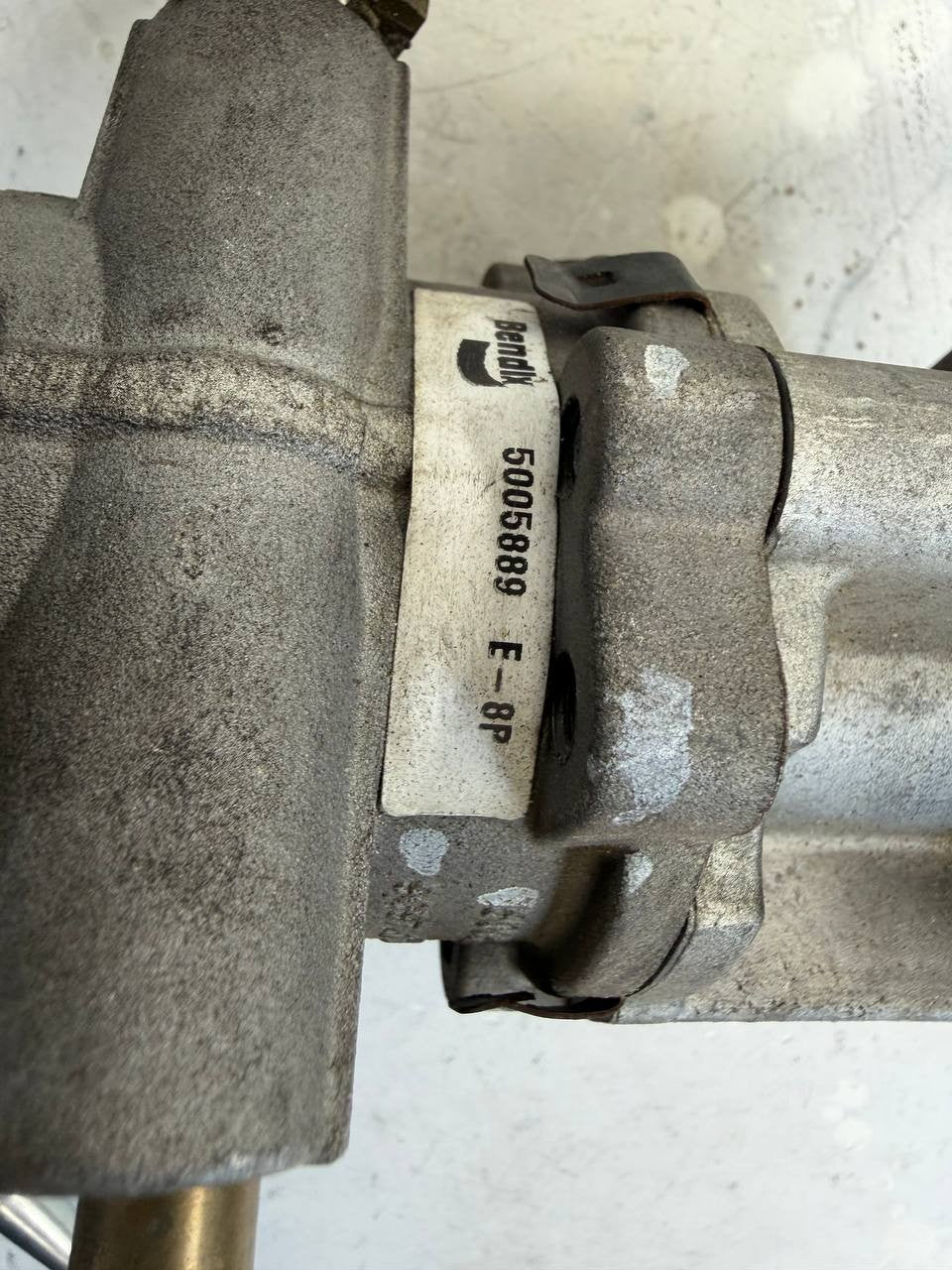 2022 Hino L6 Air Brake Relay Valve 5005889 OEM Used