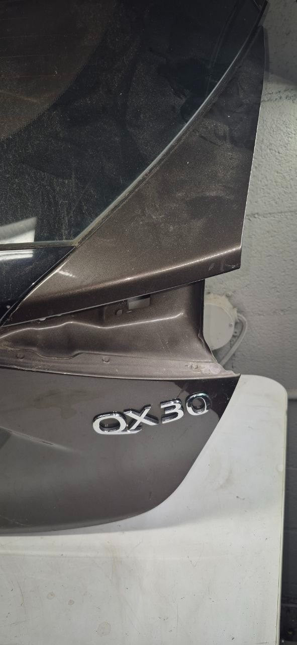 2017-2018 INFINITI QX30 LIFTGATE TAILGATE BACK DOOR GRAY METALLIC OEM