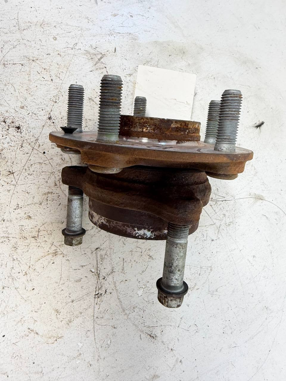 2019 Kia Forte Front Right Wheel Hub Bearing Assembly OEM Used