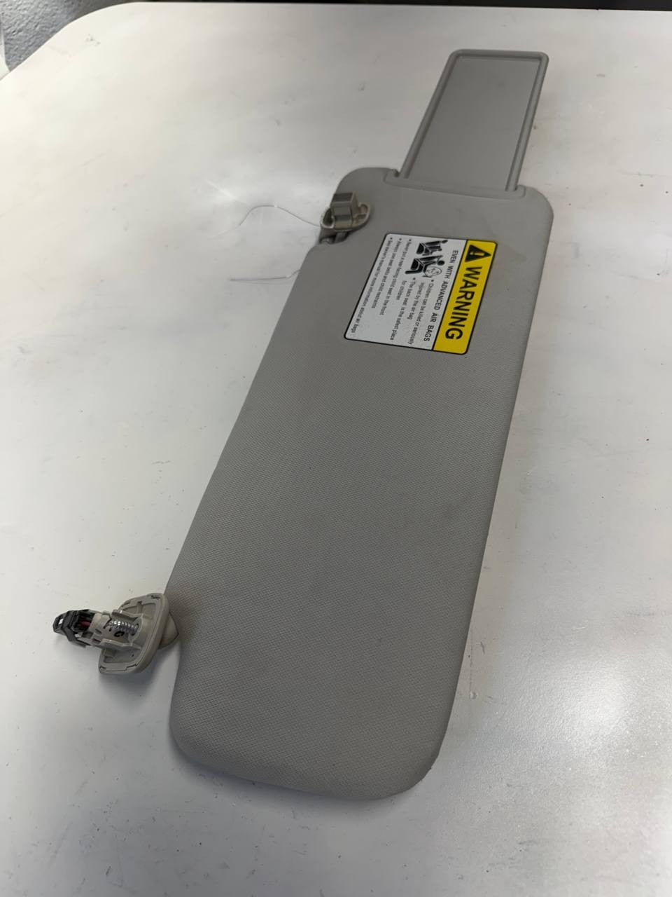 2012 Mazda cx-9 Passenger Right Sun Visor RH OEM Used
