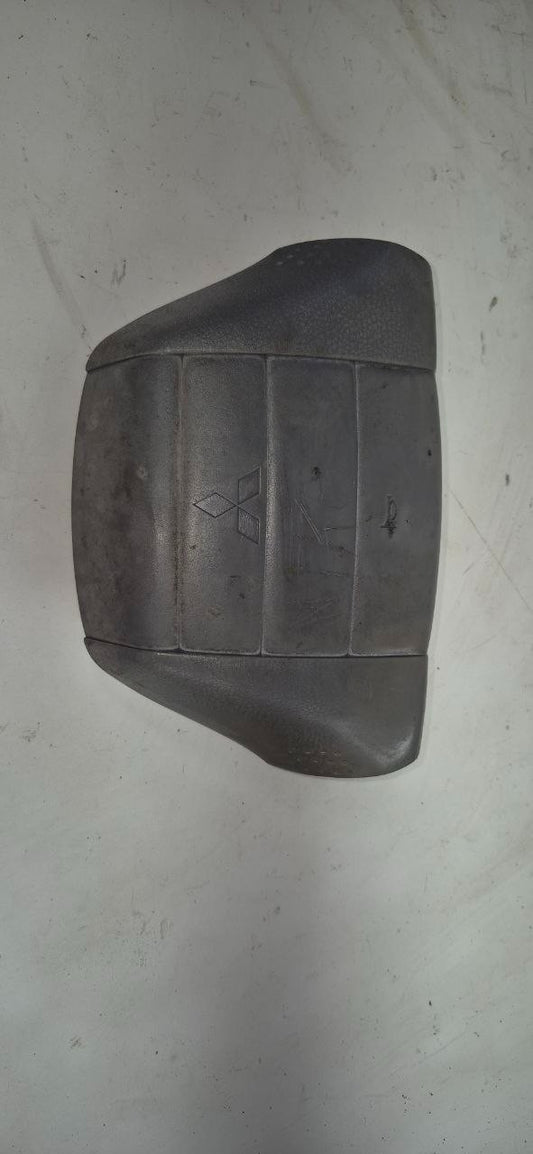 2012-2021 Mitsubishi Fuso Steering Wheel Center Horn Pad Cover Lid