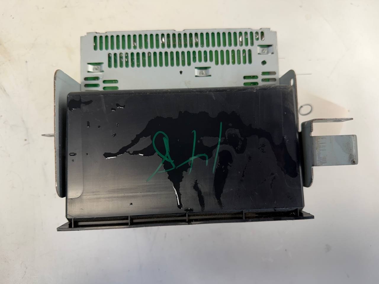 2011 Hino Audio Radio Stereo Receiver Head Unit 86120-37440 OEM Used