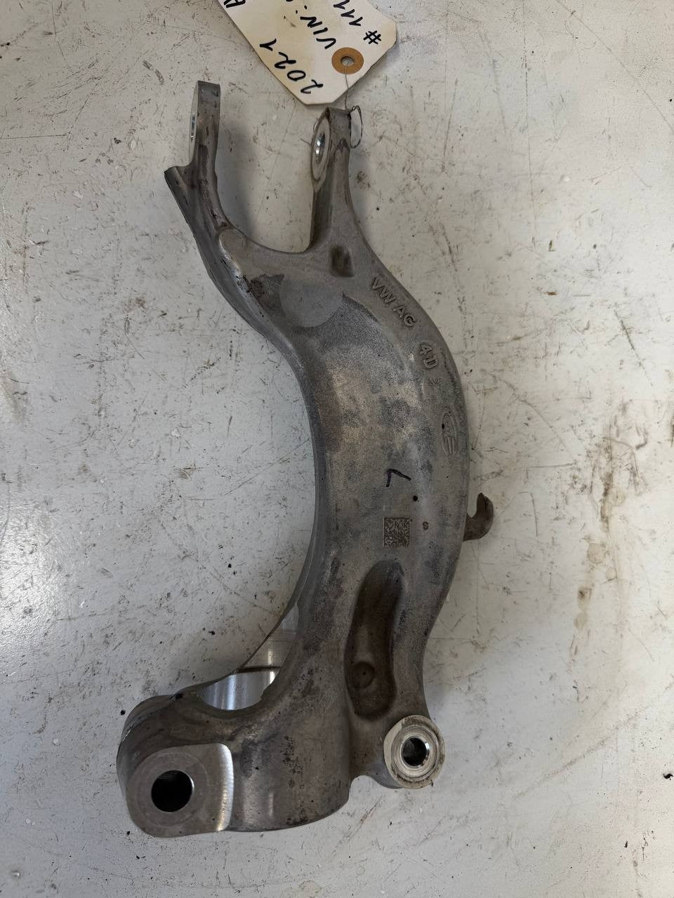 2021 - 2023 Audi A6 Front Left Lower Shock Absorber Fork 4M0413037 OEM Used