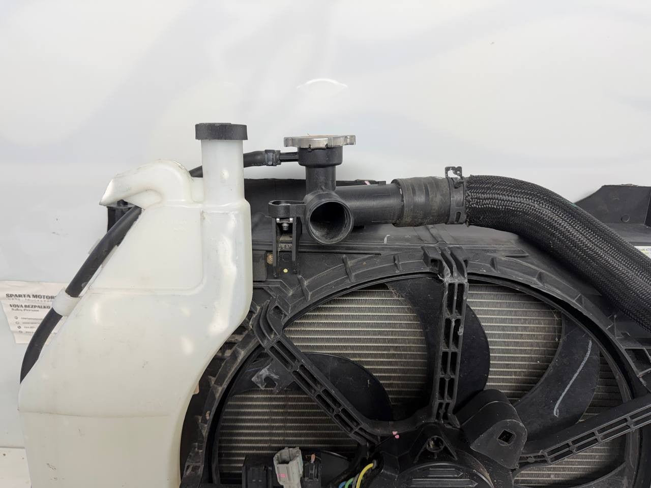 2017 Nissan Sentra Radiator Cooling Fan Motor Assembly 214039AM0A OEM Used